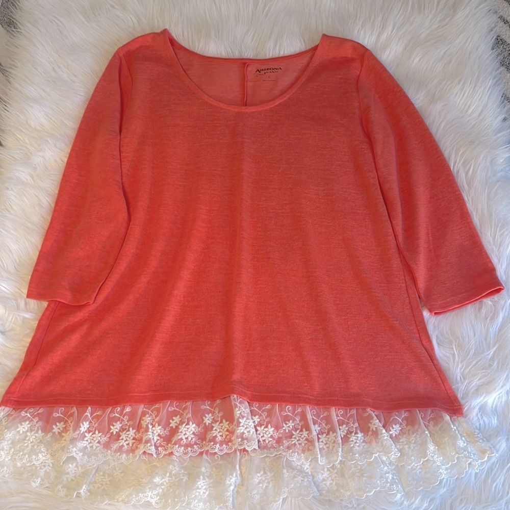 Women’s L Laced Bottom Shirt
